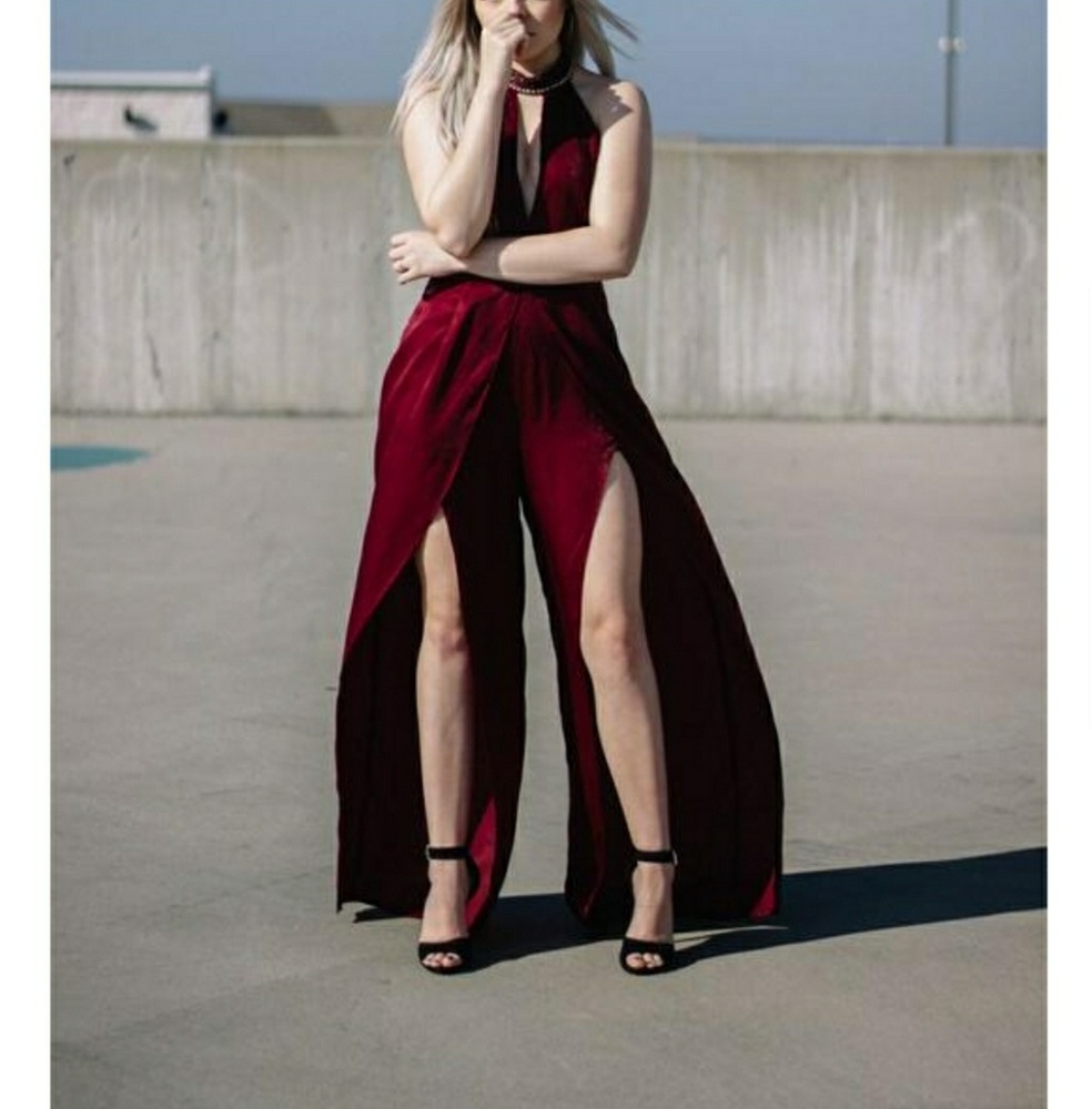 PRICE DROP NWT Stunning Jumpsuit